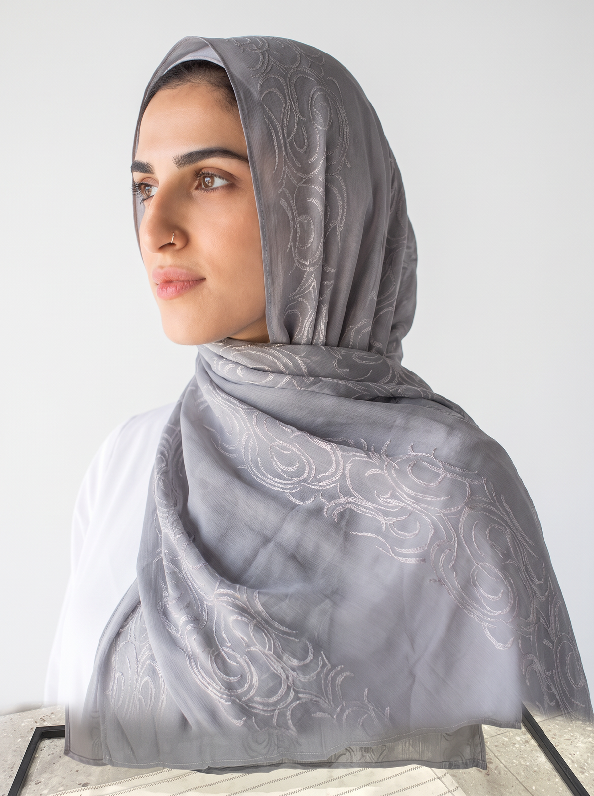 Filigree Kuwaiti Scarf in Grey #Color_Grey