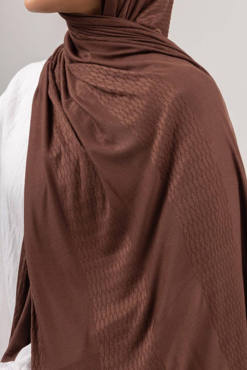 Desert Scale Kuwaiti Scarf in Brown #Color_Brown