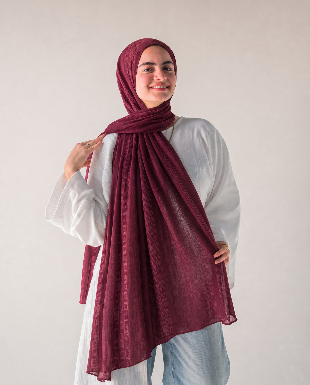 Athena Key Kuwaiti Scarf - Burgundy