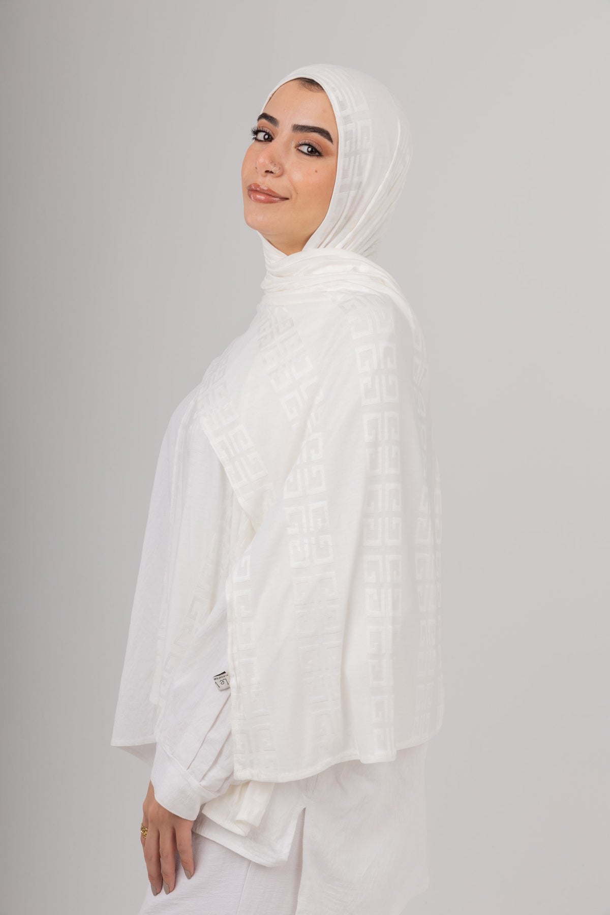 Maze Kuwaiti Scarf in Off White #Color_Off White