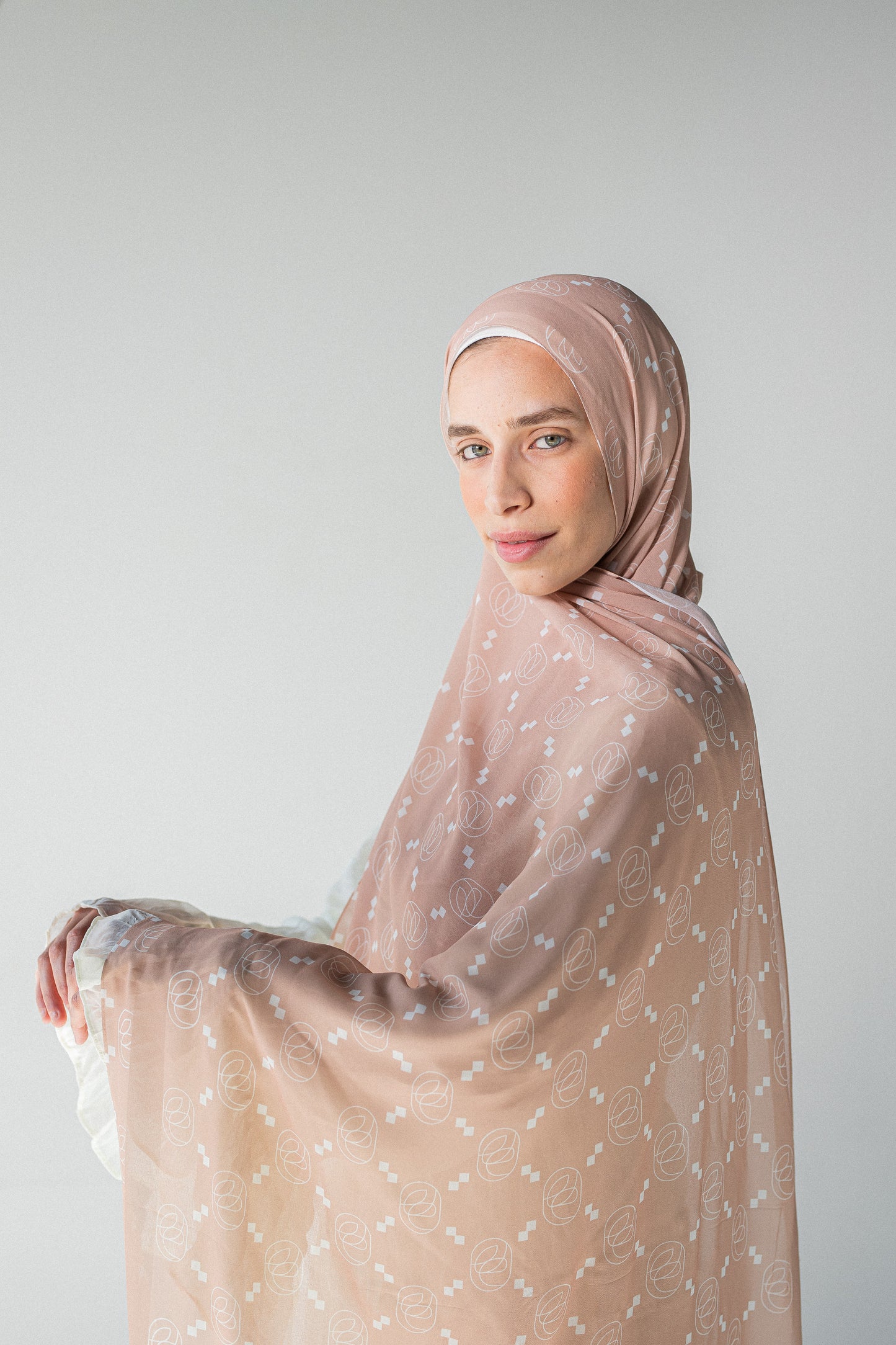 مونوغرام باستيل بيج