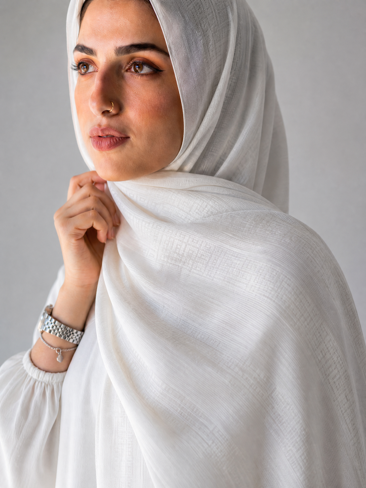 Athena Key Kuwaiti scarf in Off White with Greek key jacquard stripe design #Color_Off White
