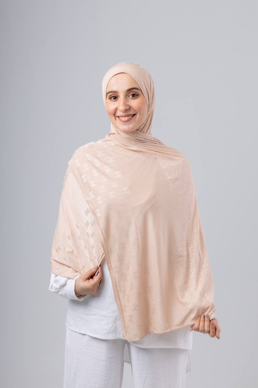 C Jacquard Kuwaiti Scarf in Beige #Color_Beige