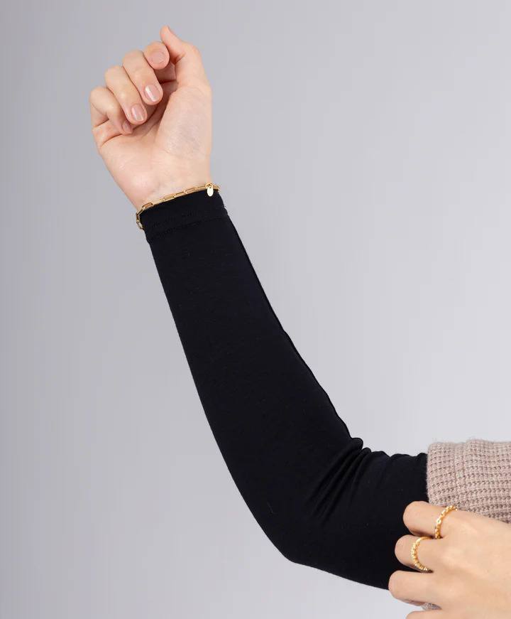Cotton Layer Arm Sleeves in Black #Color_Black