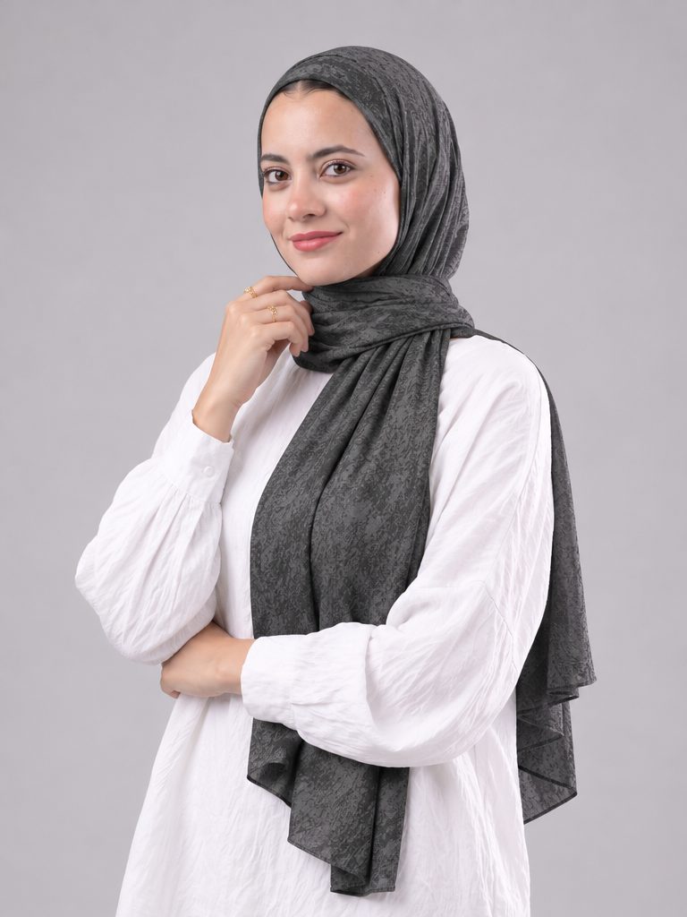 Soft Crinkle Scarf in Dark Grey #Color_Dark Grey