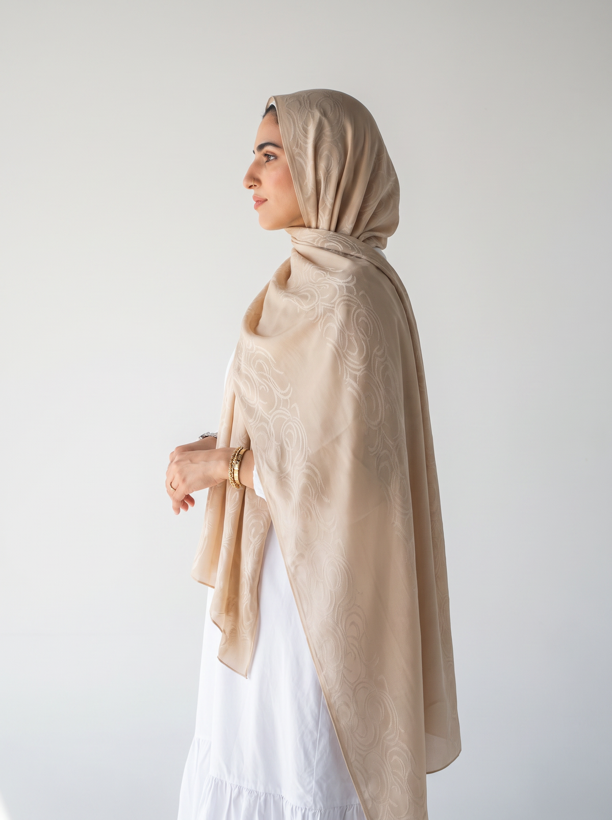 Filigree Kuwaiti Scarf in Beige #Color_Beige