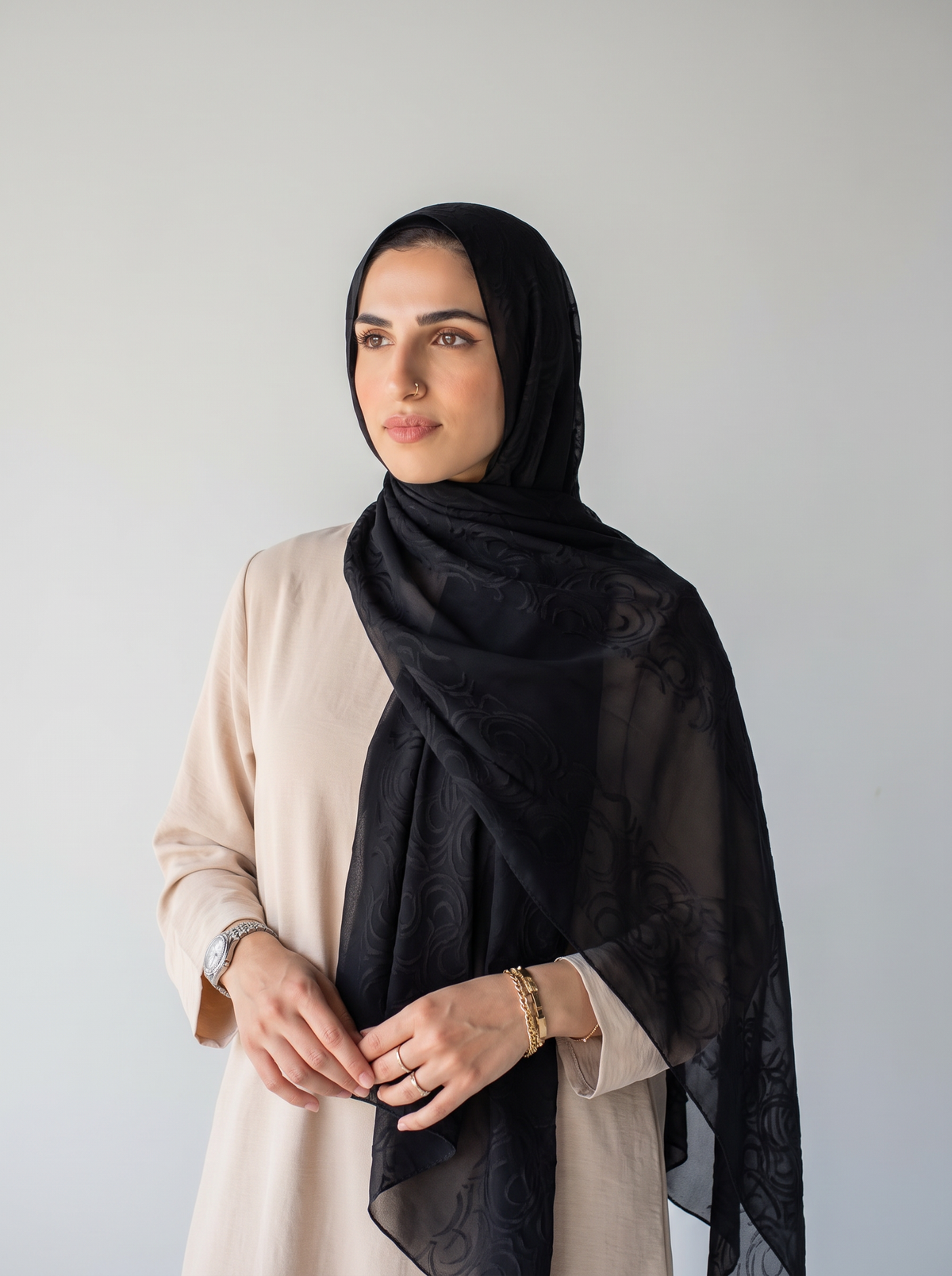 Filigree Kuwaiti Scarf in Black #Color_Black