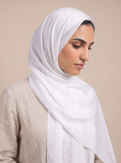 Filigree Kuwaiti Scarf in Off White #Color_Off White