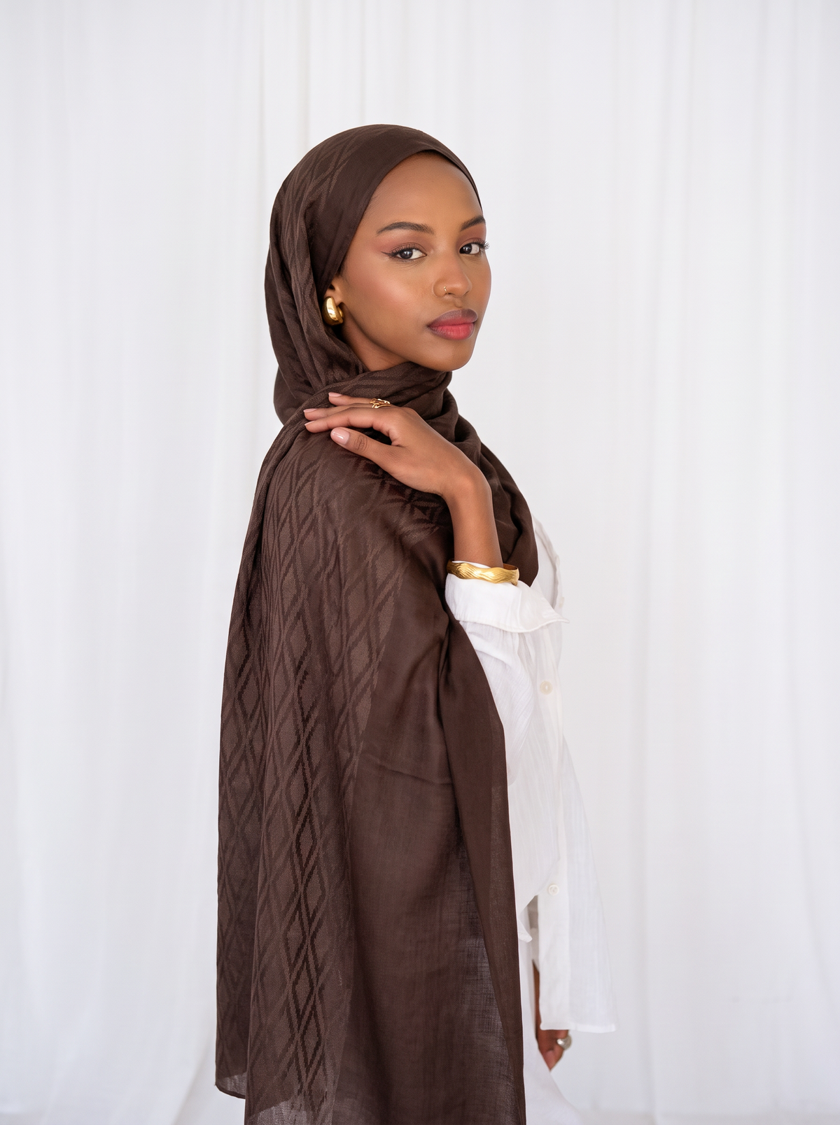 Samarkand Kuwaiti Scarf in Brown #Color_Brown