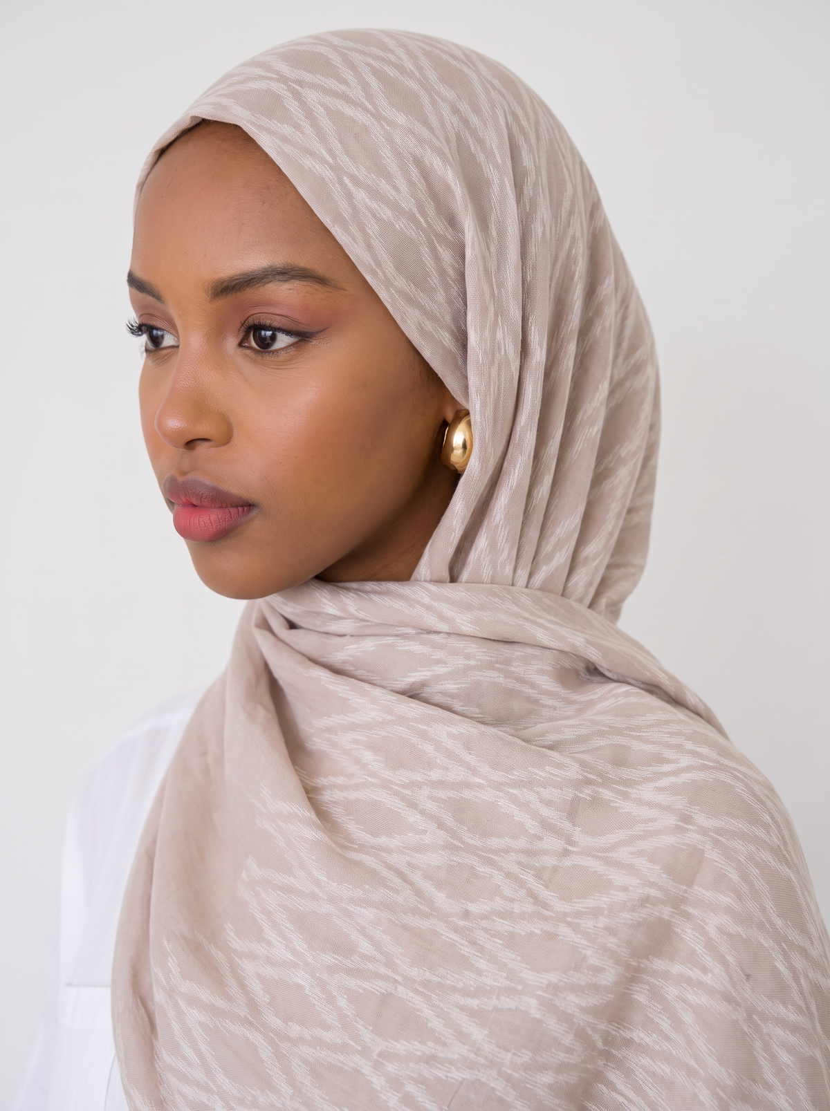 Samarkand Kuwaiti Scarf in Light Beige #Color_Light Beige