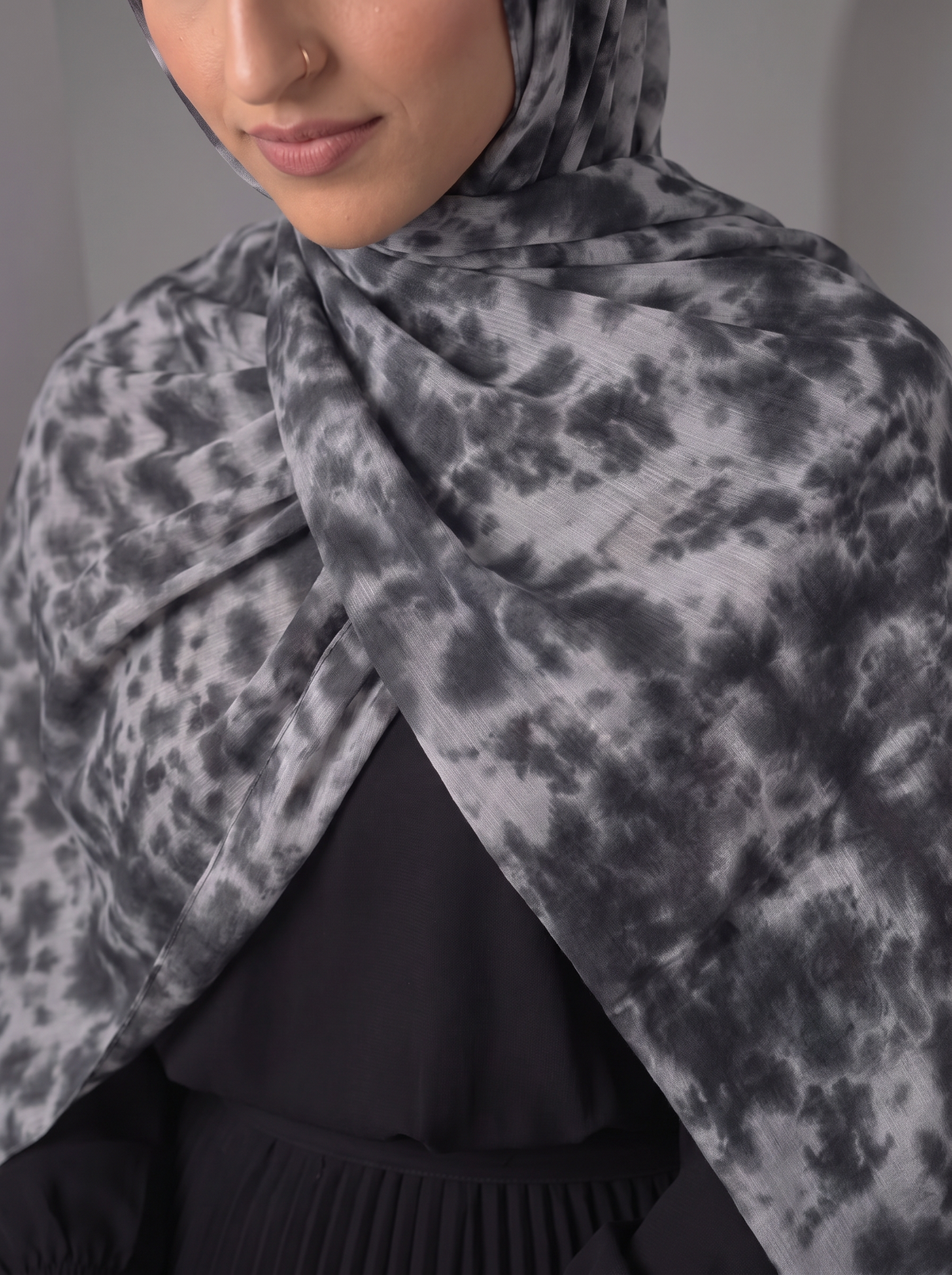 Storm Cloud Sponge Scarf