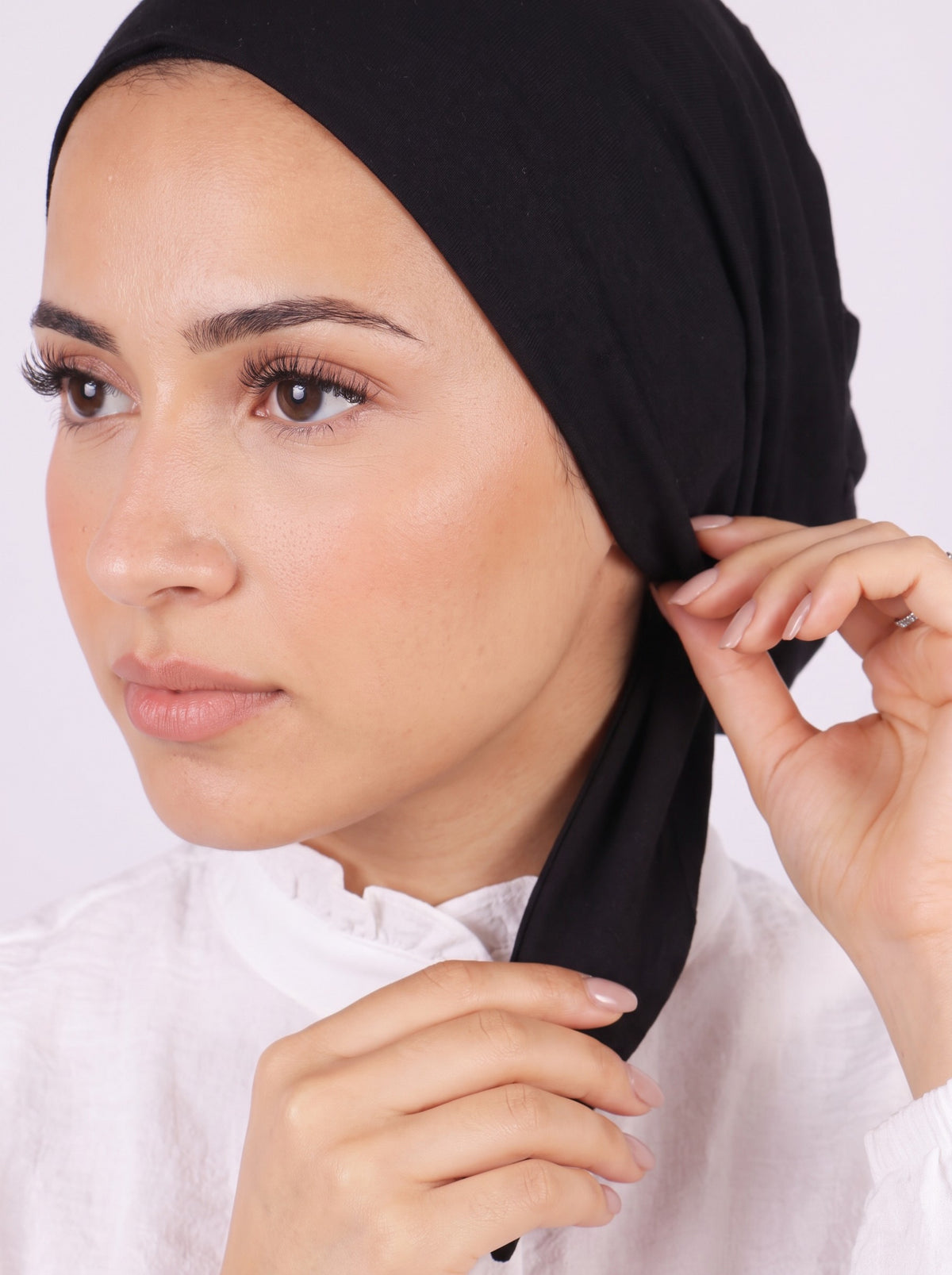 Seamless Tie Bonnet - Black