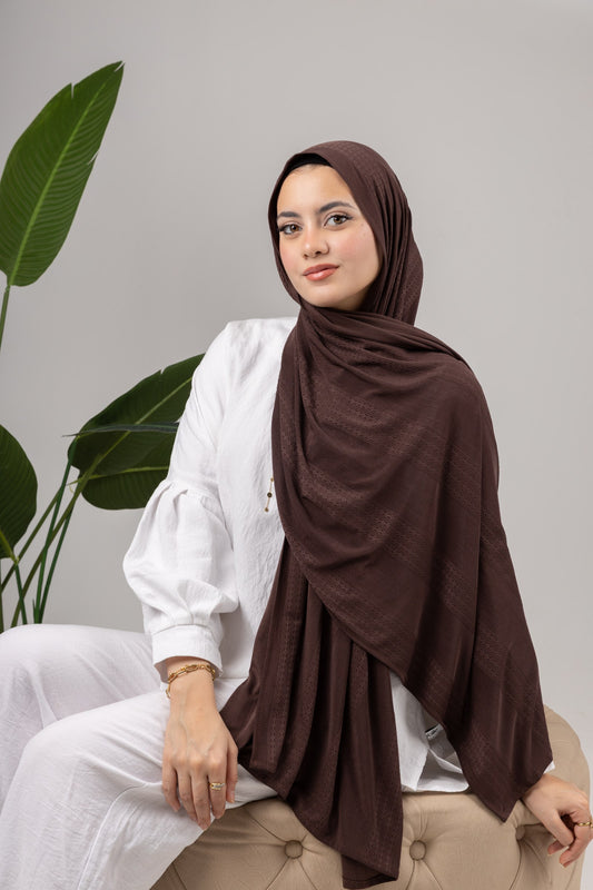 Diamond Stripe Kuwaiti Scarf in Brown #Color_Brown