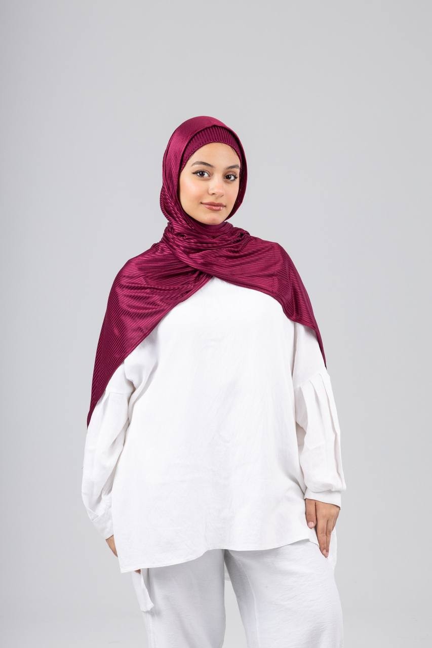 Mirage Pleat Kuwaiti Scarf in Burgundy #Color_Burgundy