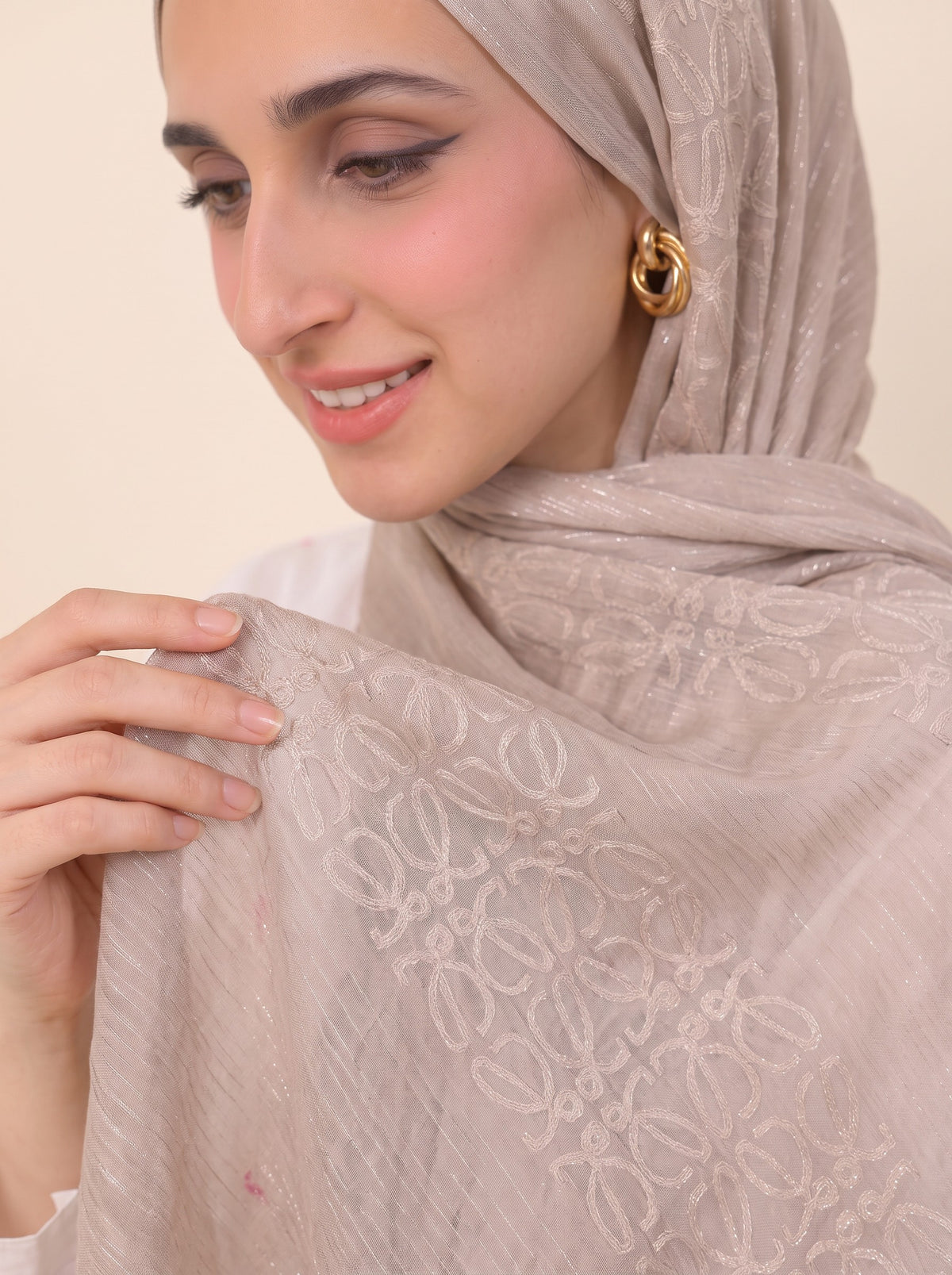 Anagram Weave Kuwaiti Scarf in Cafe #Color_Cafe