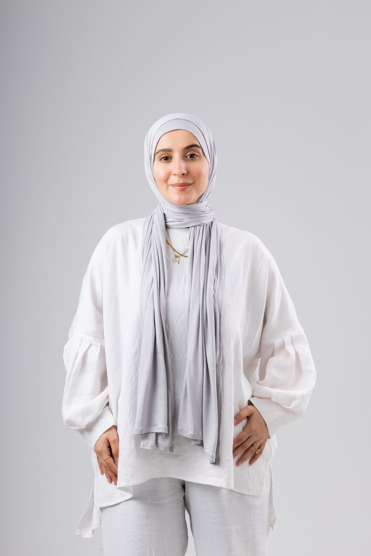 Jel Scarf and Bonnet Set in Grey #Color_Grey