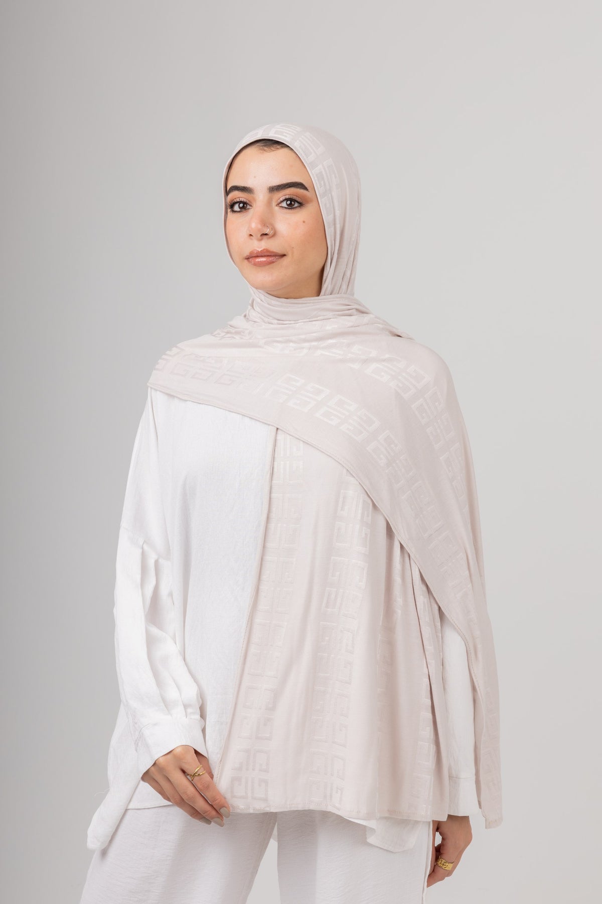 Maze Kuwaiti Scarf in Light Beige #Color_Light Beige