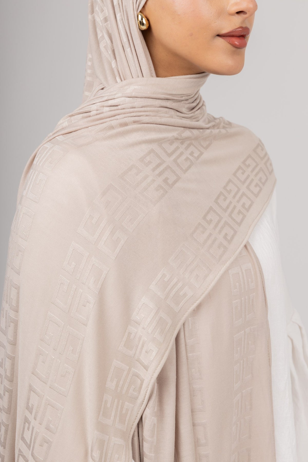 Maze Kuwaiti Scarf in Light Beige #Color_Light Beige