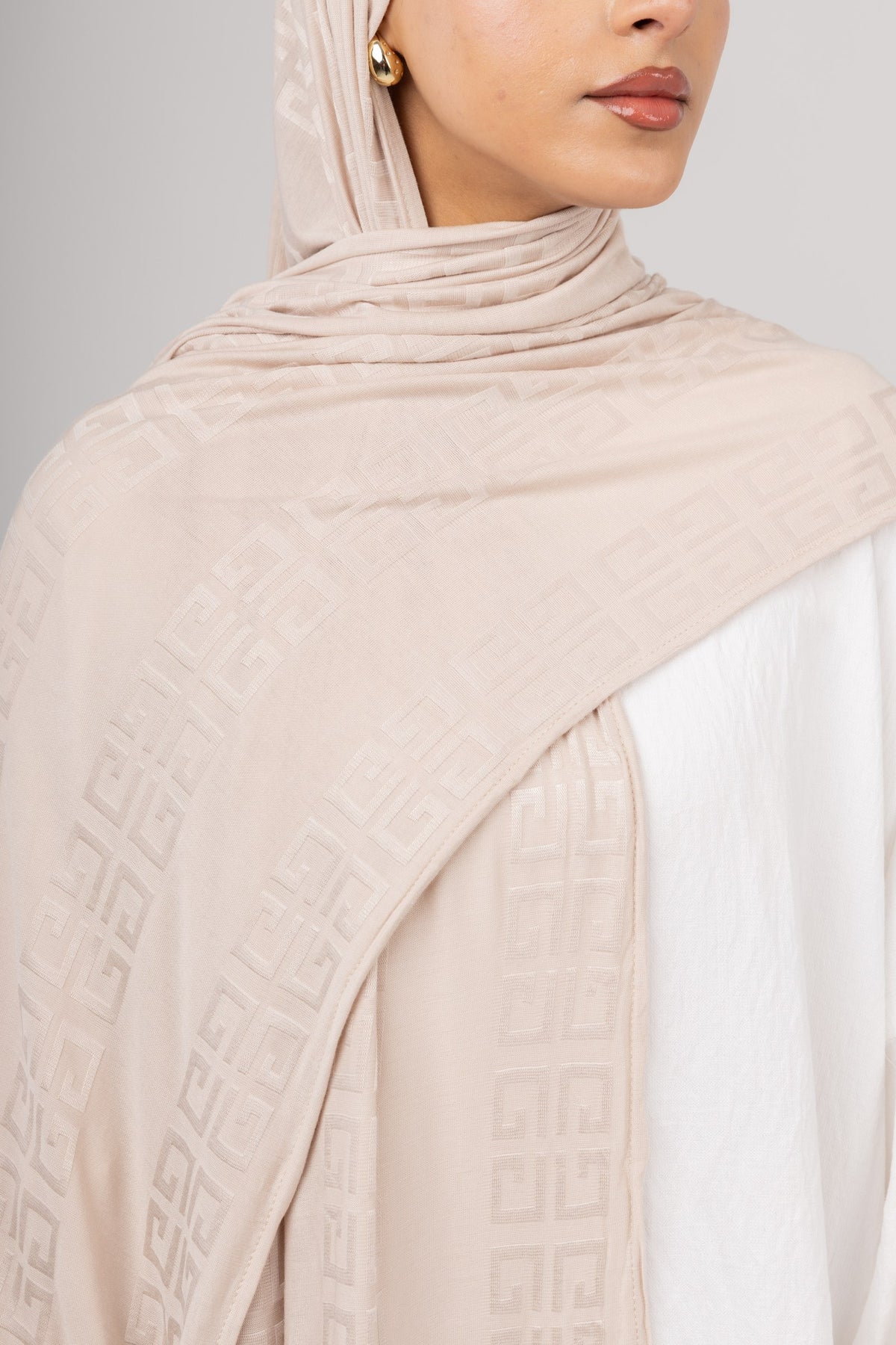 Maze Kuwaiti Scarf in Light Beige #Color_Light Beige
