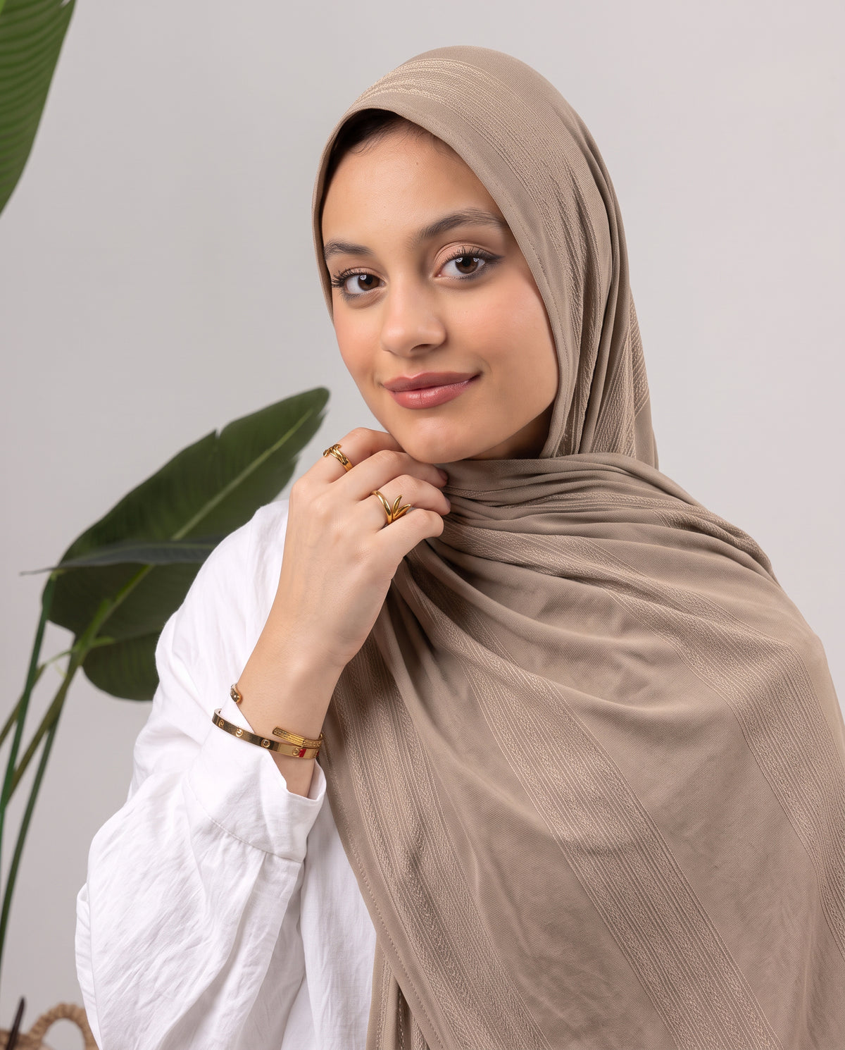 Diamond Stripe Kuwaiti Scarf - Beige