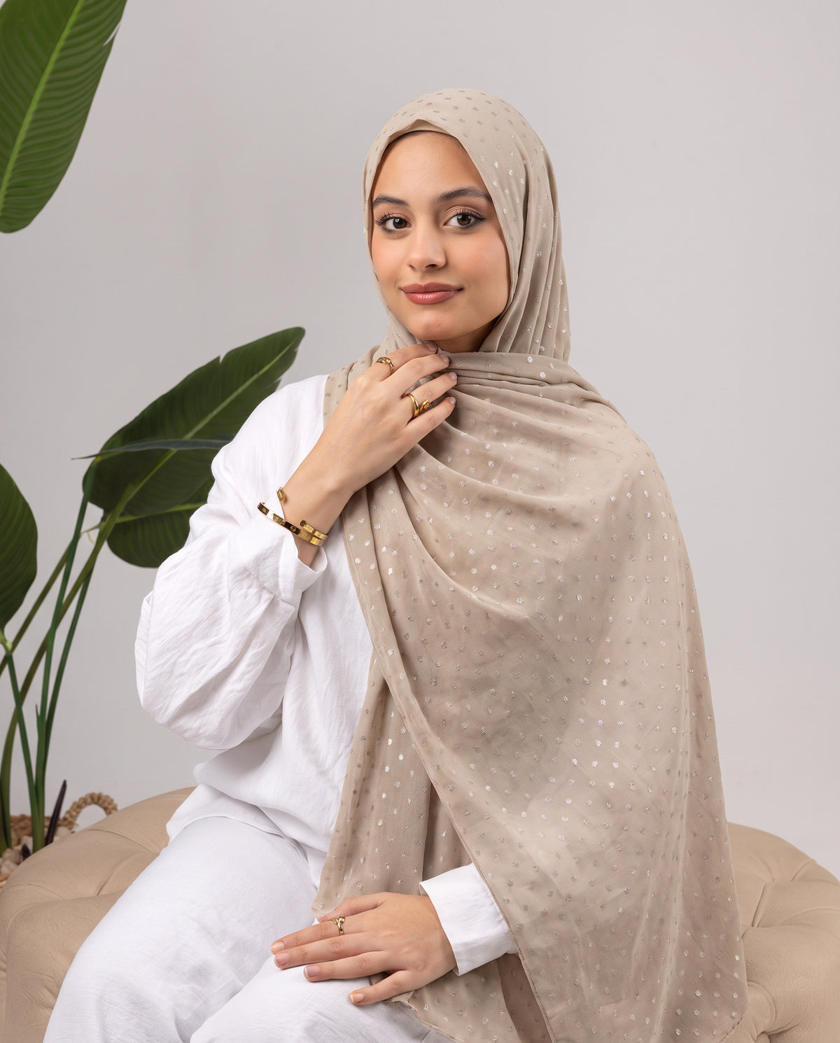 Dots Devore Kuwaiti Scarf - Beige