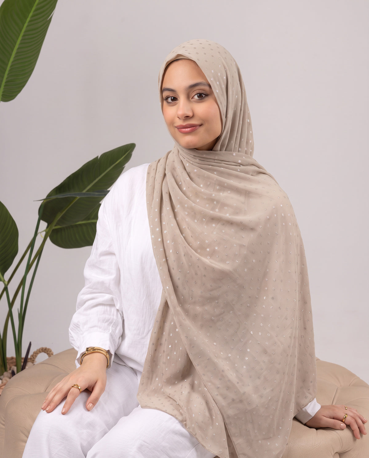 Dots Devore Kuwaiti Scarf - Beige