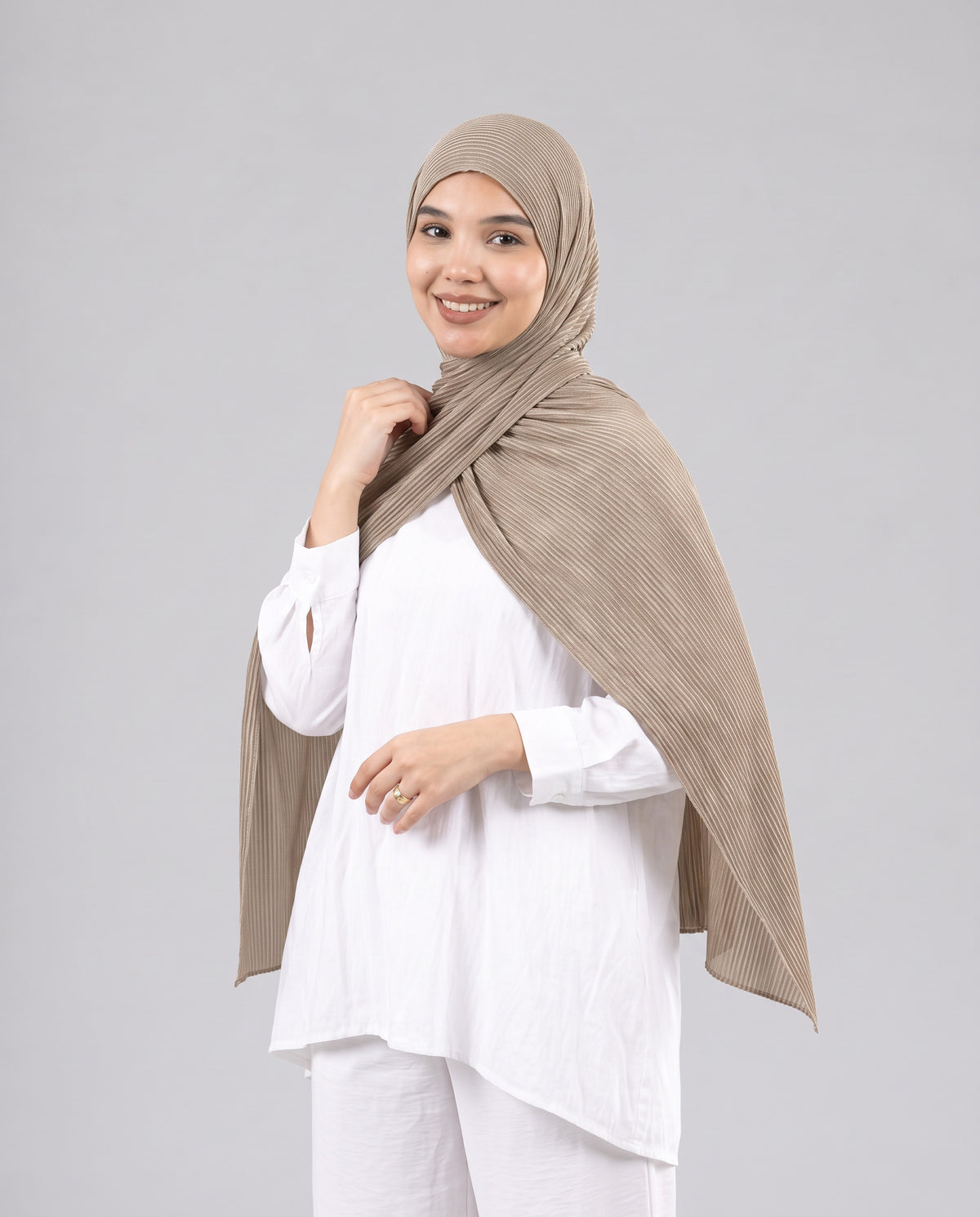 Mirage Pleat Kuwaiti Scarf - Caramel
