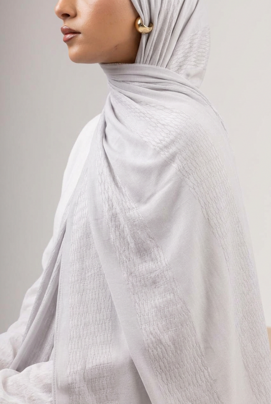 Desert Scale Kuwaiti Scarf - Light Grey