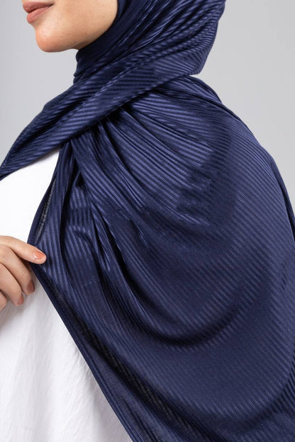 Mirage Pleat Kuwaiti Scarf in Navy #Color_Navy