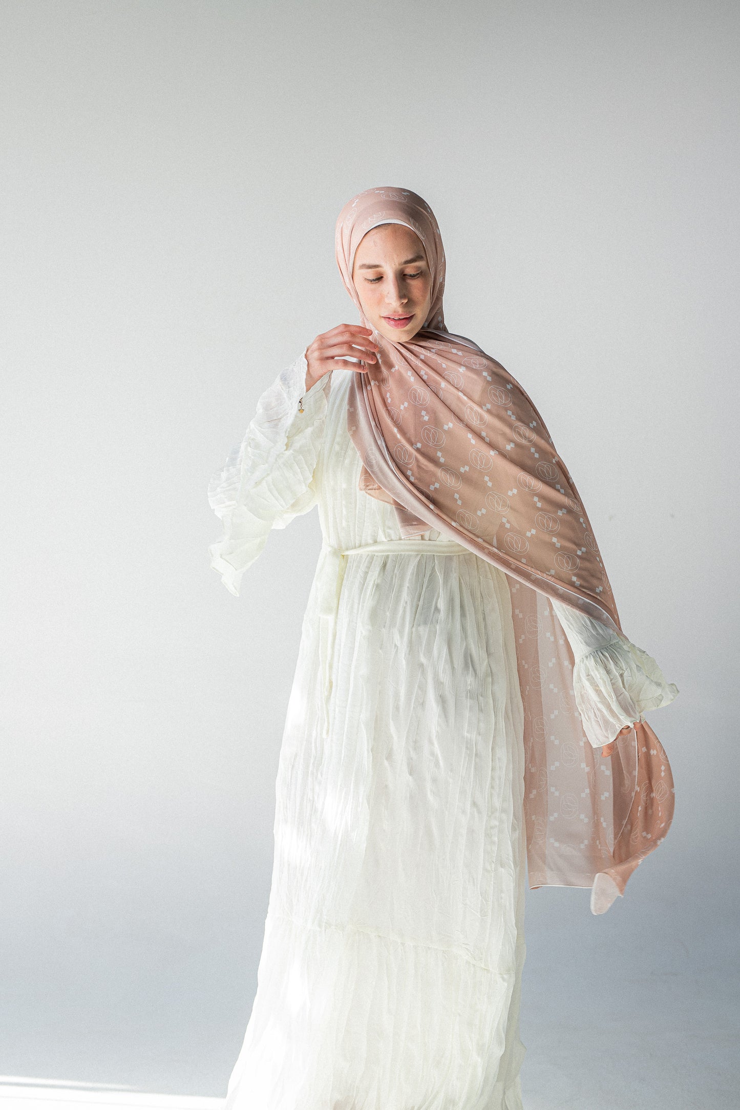 مونوغرام باستيل بيج